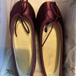 Benjamin Walk Girls Dyeable Satin Ballerina Flats